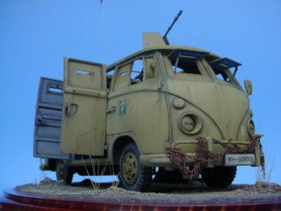 Virtual Model Show, April 2020