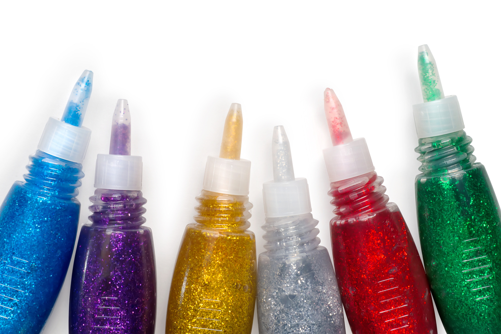 How to Put the Fine Tip on Art Glitter Glue 