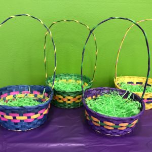 Round Easter Basket with grass