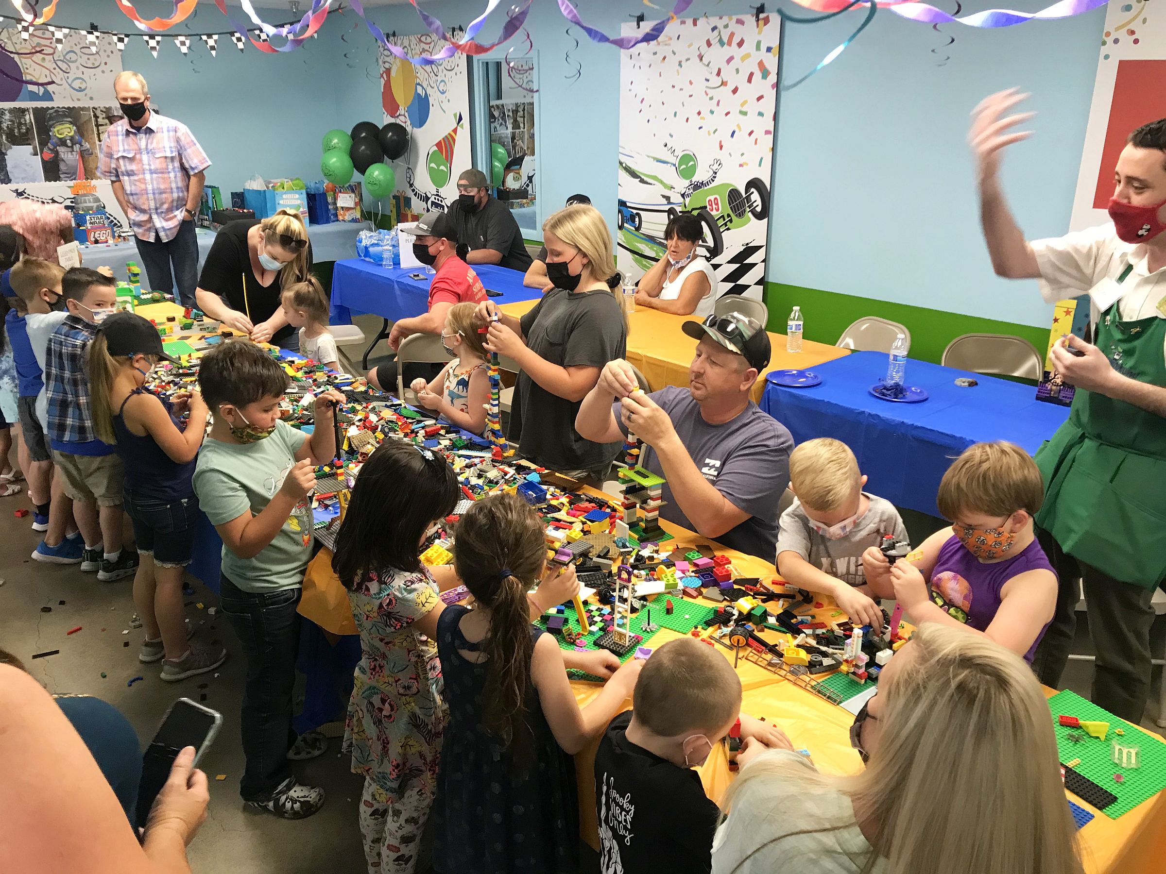 Hinman LEGO Party Hinman LEGO Party