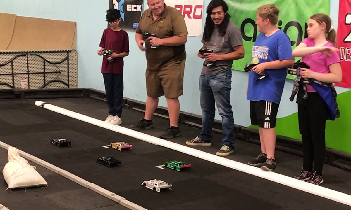Put Your Child’s Birthday Party in the Lead with an RC Car Theme Party at Fundemonium