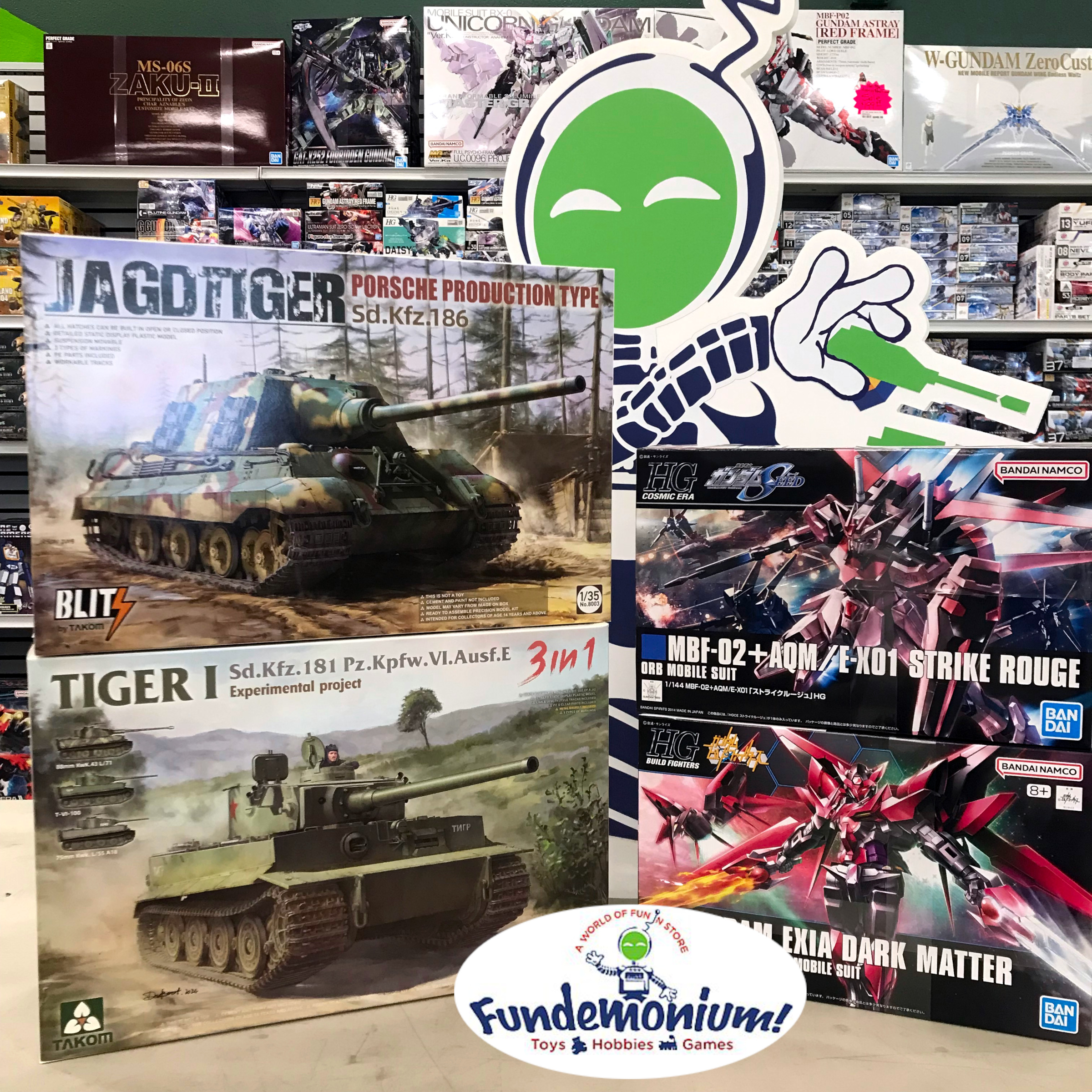 WWII-tanks-and-Gundam image
